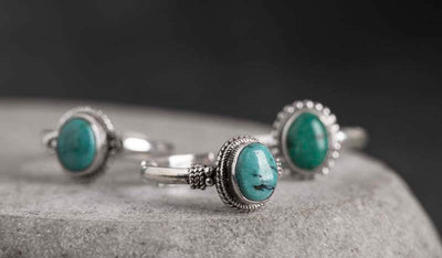 Anillo de Plata con Incrustación de Turquesa - Image 3