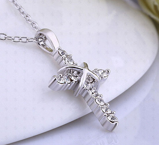 Cadena de Clavícula con Cruz de Jesús Tachonada - Image 12