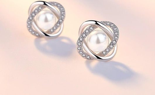 Aretes de Perla Concha con Giro Elegante - Image 9
