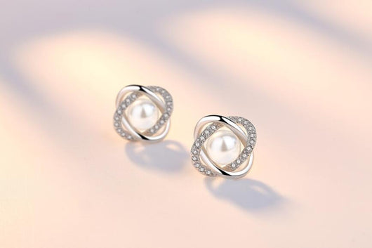 Aretes de Perla Concha con Giro Elegante - Image 15