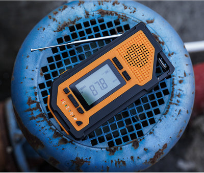 Linterna Solar de Emergencia Multifunción con Carga Manual y Radio - Image 9