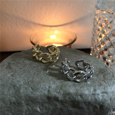 Anillo Retro de Cadena Hueca Torcida en Metal para Mujer - Image 14