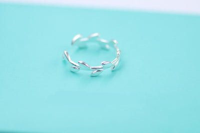 Anillo de Plata con Hoja de Olivo - Diseño Minimalista para Mujer - Image 8