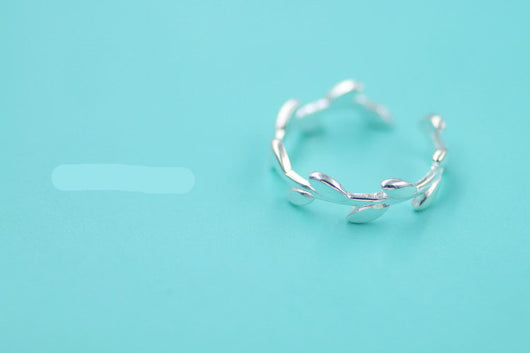 Anillo de Plata con Hoja de Olivo - Diseño Minimalista para Mujer - Image 9