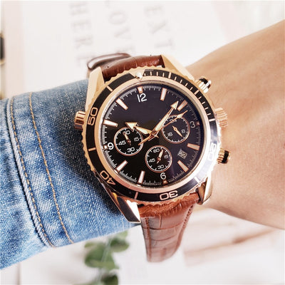 Reloj Casual Negro Versátil con Funciones Completas - Image 7