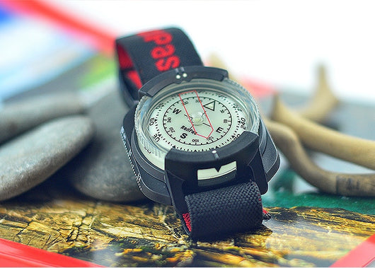 Reloj Brújula Deportivo para Actividades al Aire Libre - Image 16