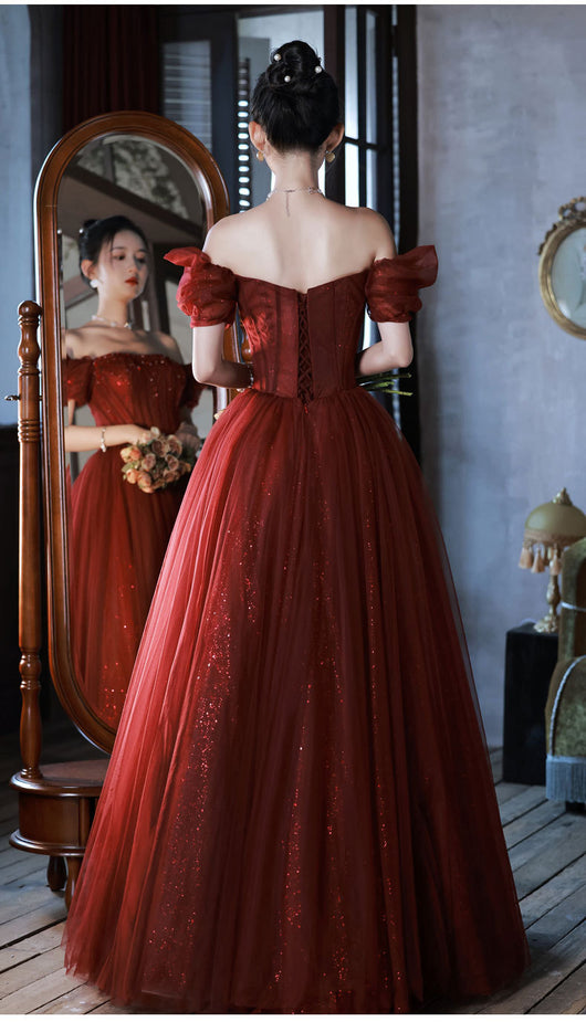 Vestido de Compromiso Elegante Rojo Vino Asimétrico de Lujo - Image 6