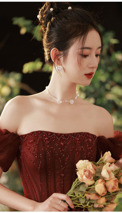 Vestido de Compromiso Elegante Rojo Vino Asimétrico de Lujo - Image 7