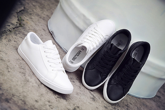 Zapatillas Blancas de Lona para Mujer - Cómodas y Versátiles para Primavera y Otoño