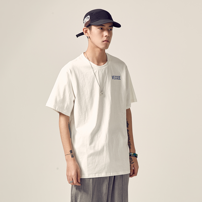 Remera Hip Hop Japonés con Estampado Urbano - Image 3