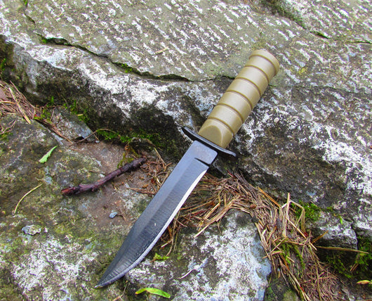 Cuchillo de Supervivencia en Acero Inoxidable para Camping - Image 12
