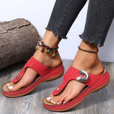 Sandalias Cómodas con Cuña y Hebilla Metálica Hueca para Mujer - Image 8