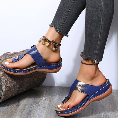 Sandalias Cómodas con Cuña y Hebilla Metálica Hueca para Mujer - Image 13