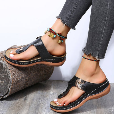 Sandalias Cómodas con Cuña y Hebilla Metálica Hueca para Mujer - Image 16