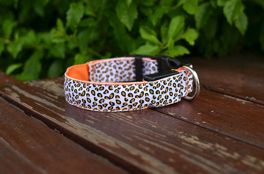 Collar LED Ajustable para Perros con Diseño Leopardo - Seguridad Nocturna - Image 26