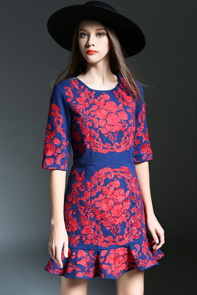 Vestido Ajustado con Falda Sirena - Image 8