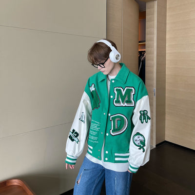 Chaqueta de Lana para Hombre con Bordado de Letras y Diseño Contrastante - Image 9