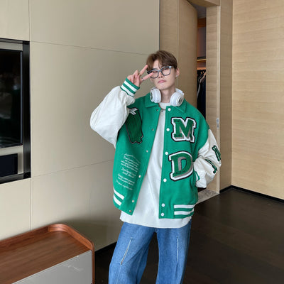 Chaqueta de Lana para Hombre con Bordado de Letras y Diseño Contrastante - Image 10