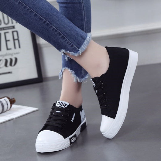 Zapatillas de Lona con Diseño de Pez Gato - Image 5