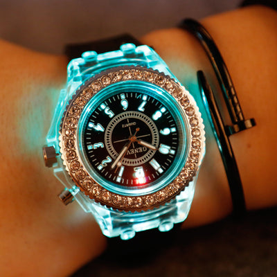 Reloj LED Luminoso Geneva para Mujer con Pulsera de Silicona - Image 27