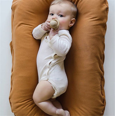 Nido Portátil para Bebé - Cuna de Algodón Premium con Almohada Integrada - Image 36