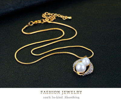 Set de 3 Piezas: Aretes, Collar y Anillo con Perlas - Image 8