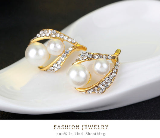 Set de 3 Piezas: Aretes, Collar y Anillo con Perlas - Image 9