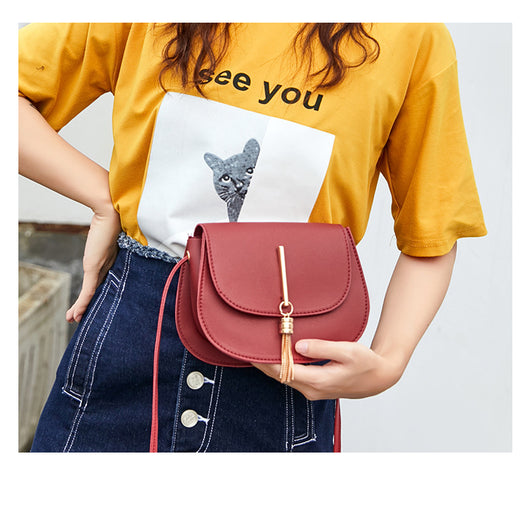 Bolso de Hombro Redondo con Borlas para Mujer - Image 14