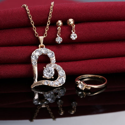 Conjunto de Collar y Aretes de Corazón con Cristales Brillantes - Image 12