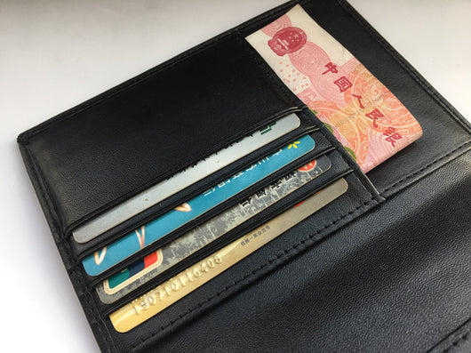 Cartera Pasaporte RFID Antimagnética en Cuero - Protección Total de Documentos - Image 12