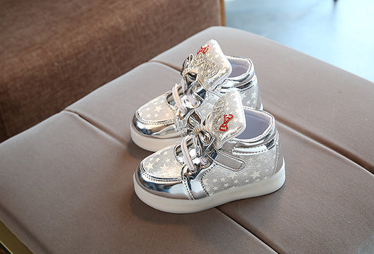 Zapatos Infantiles con Luces LED y Cierre Velcro - Image 11
