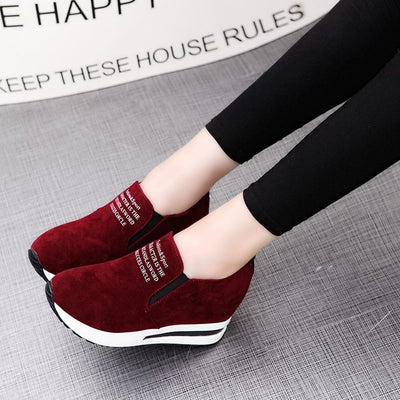 Zapatos de Ante con Punta Redonda y Plataforma Elevada - Image 11