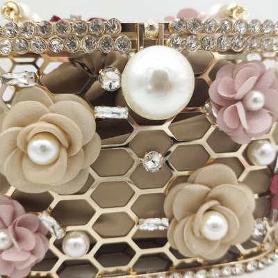 Bolso Tipo Saco con Perlas y Diamantes en Diseño Floral - Image 8