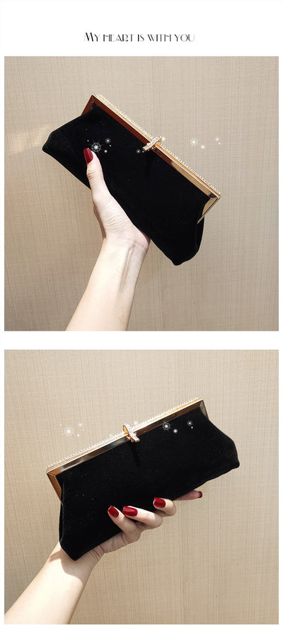 Bolso Clutch Negro con Terciopelo Diamantado y Correa Diagonal - Image 6