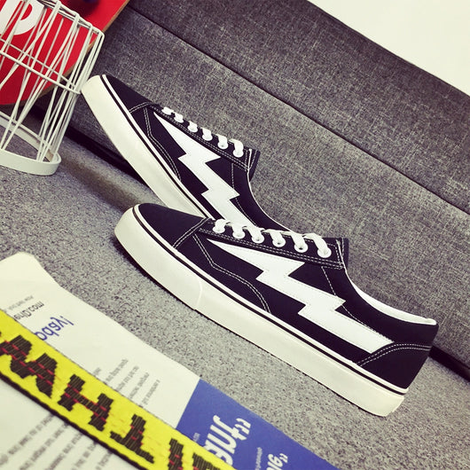 Zapatillas Deportivas con Suela Plana y Tecnología Lightning - Image 18