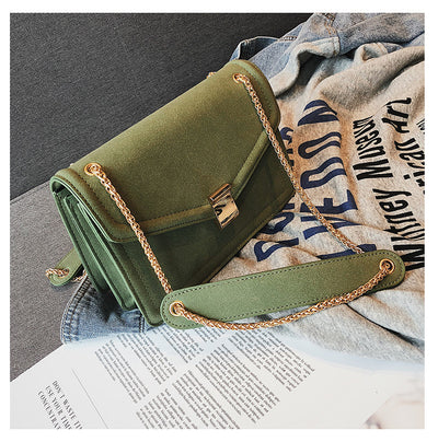 Bolsa Crossbody de Cadena Dorada - Bandolera Elegante - Image 6
