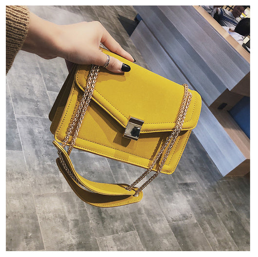 Bolsa Crossbody de Cadena Dorada - Bandolera Elegante - Image 11