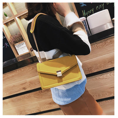 Bolsa Crossbody de Cadena Dorada - Bandolera Elegante - Image 15