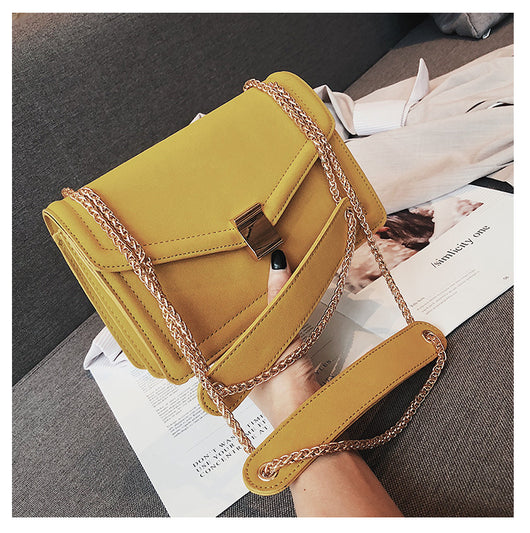 Bolsa Crossbody de Cadena Dorada - Bandolera Elegante - Image 23