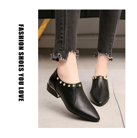 Zapatos Casuales para Mujer con Punta Afilada y Remaches de Moda - Image 7