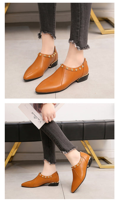 Zapatos Casuales para Mujer con Punta Afilada y Remaches de Moda - Image 12