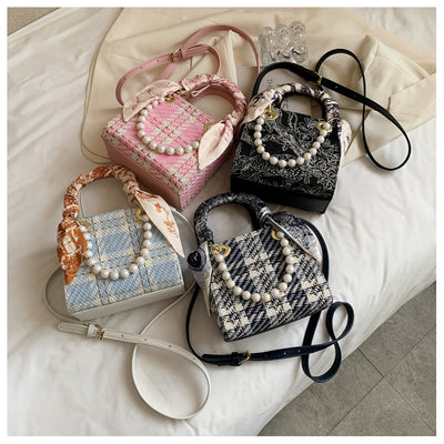 Bolso Diagonal Elegante con Perla y Diseño Asimétrico - Image 24
