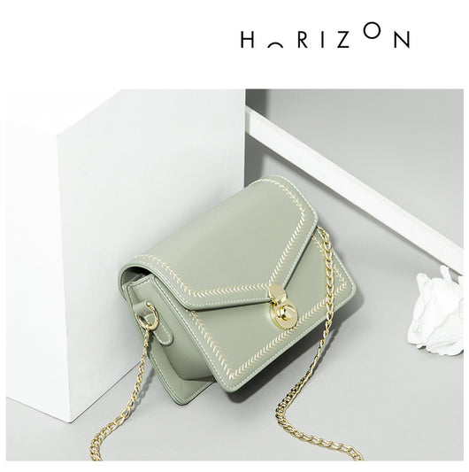Bolso Mensajero de Cadena Dorada para Mujer - Versátil y Moderno - Image 8