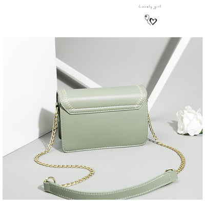 Bolso Mensajero de Cadena Dorada para Mujer - Versátil y Moderno - Image 11