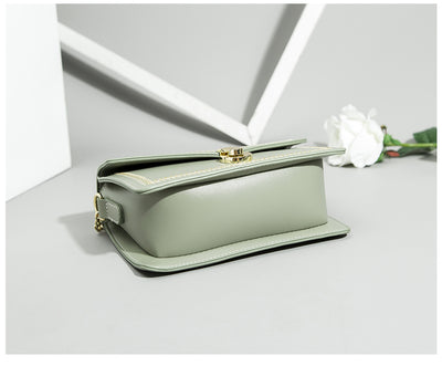 Bolso Mensajero de Cadena Dorada para Mujer - Versátil y Moderno - Image 12