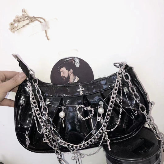 Bolso Bandolera Gótico de Cuero Charol con Diseño Plisado Multiuso - Image 13