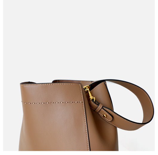 Bolso Bandolera de Cuero Grueso Versátil - Diseño Minimalista - Image 8