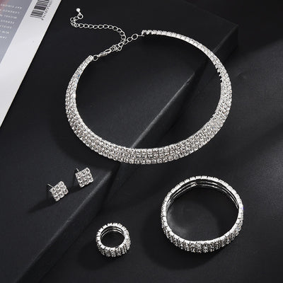 Collar Multicapa con Garras de Diamante y Perlas - Juego de Cuatro Piezas - Image 8