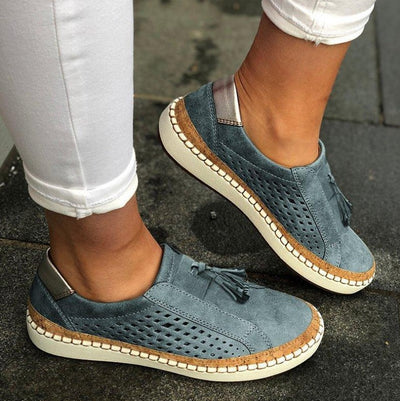 Zapatillas Bajas Bicolor con Cordones y Diseño Asimétrico - Image 12