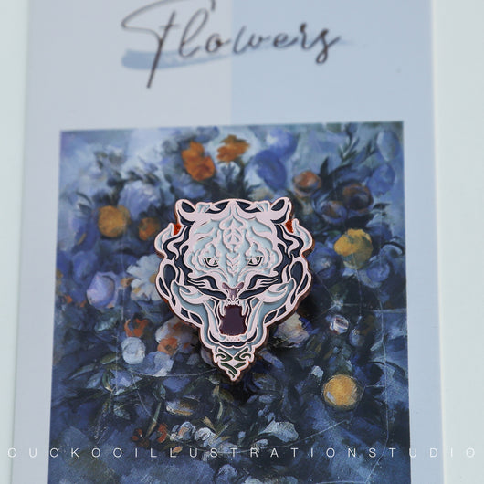 Broche Diseño Tigre Blanco en Metal Plateado - Image 10